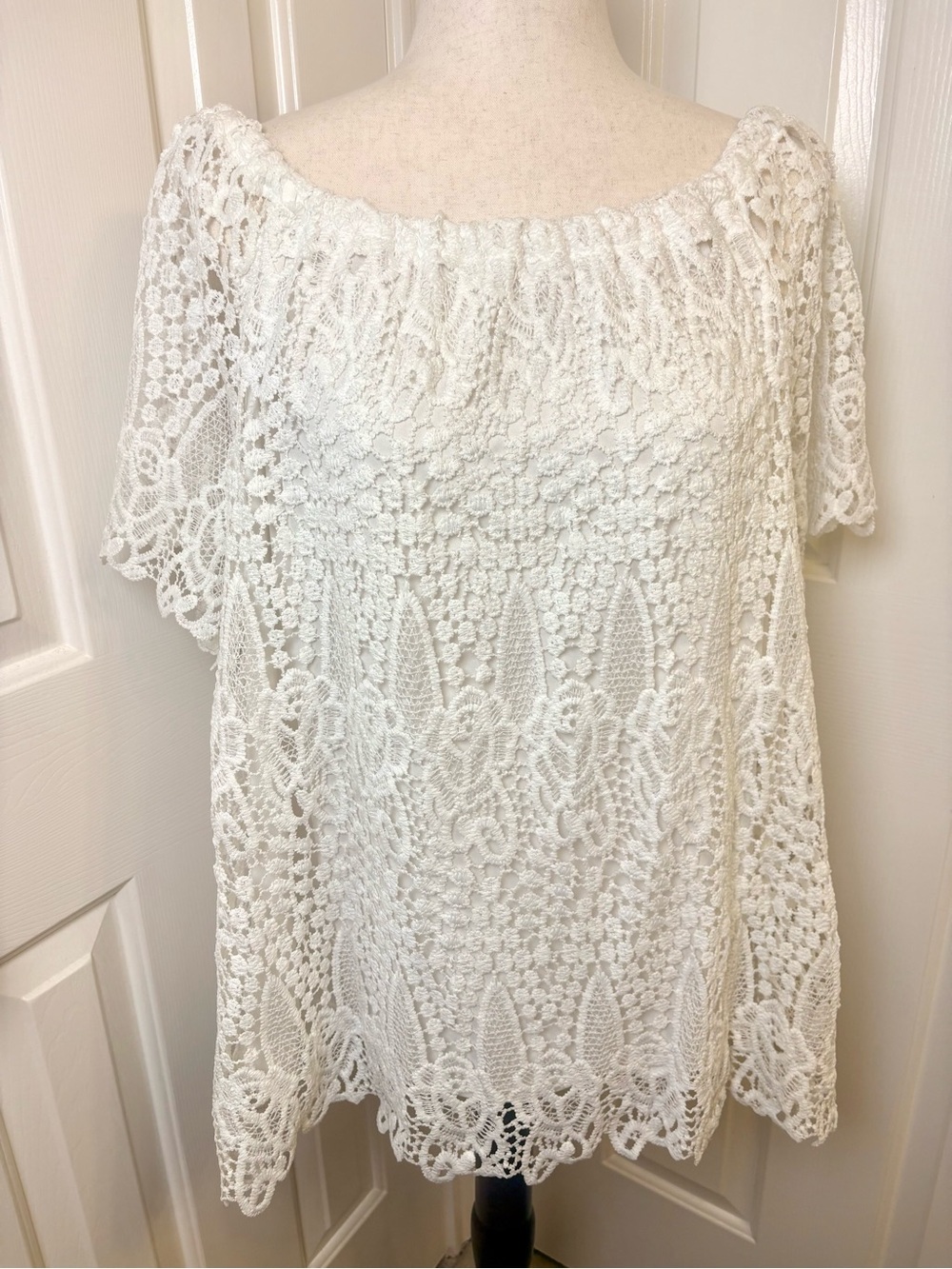 Adiva White Lace Crochet Peasant Blouse Boho Romantic Flutter Sleeve Top 1X